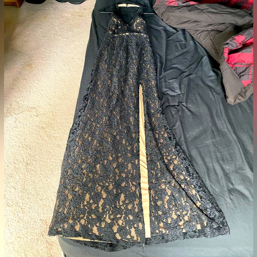 Black Slit Lace Gown; Size 3; City Triangles Dress For Party, Dinner,Wedding